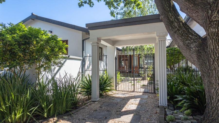 4 Bedroom Property for Sale in Dormehls Drift Western Cape